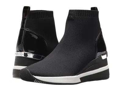 Michael Michael Kors Skyler Bootie Women's Boots Black Soft Knit/patent: 7.5 M