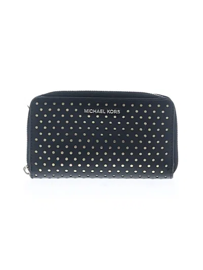Pre-owned Michael Michael Kors Wallet In Black