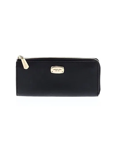 Pre-owned Michael Michael Kors Wallet In Black