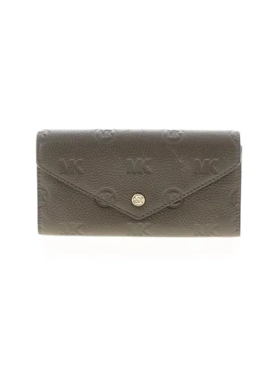 Pre-owned Michael Michael Kors Wallet In Gray