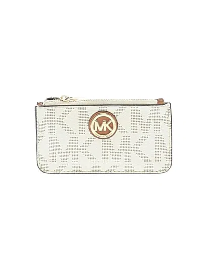 Pre-owned Michael Michael Kors Wallet In Ivory