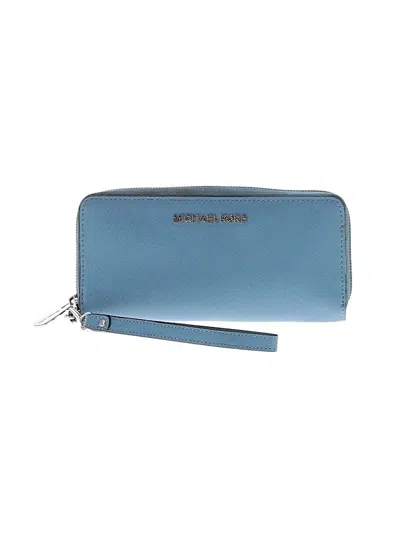 Pre-owned Michael Michael Kors Wristlet In Blue