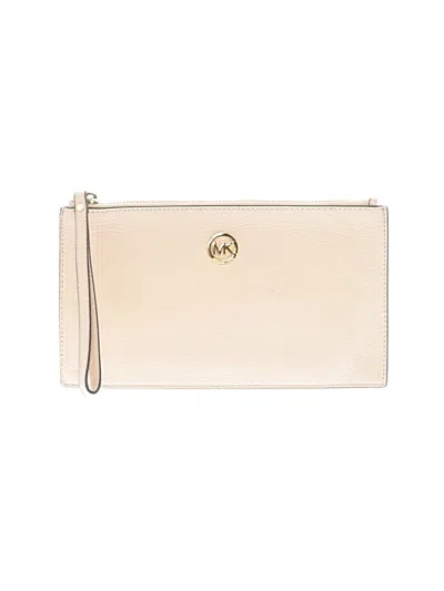 Pre-owned Michael Michael Kors Wristlet In Ivory