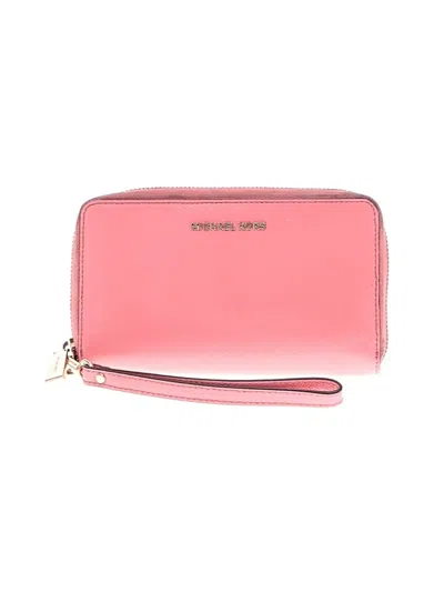 Pre-owned Michael Michael Kors Wristlet In Pink