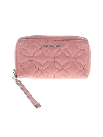 Pre-owned Michael Michael Kors Wristlet In Pink