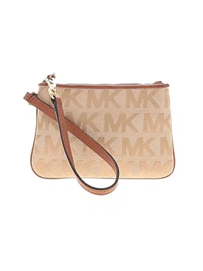 Pre-owned Michael Michael Kors Wristlet In Tan