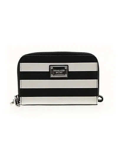 Pre-owned Michael Michael Kors Wristlet In White