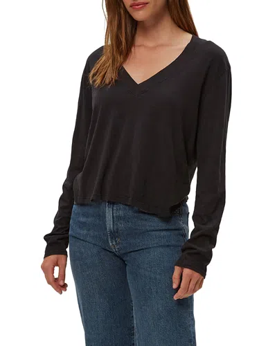 Michael Stars Brea Cropped Long Sleeve V-neck Tee In Black