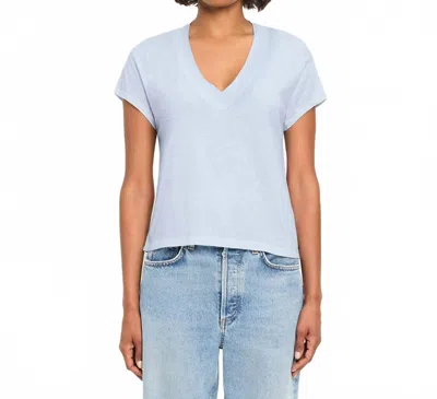 Michael Stars Harlan Cropped V-neck Tee In Splash In Blue