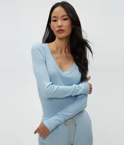 Michael Stars Molly V-neck Tee In Fountain