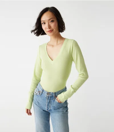 Michael Stars Romeo Thermal V-neck Tee In Dewdrop