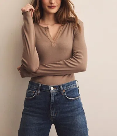 Michael Stars Salem Mixed Placket Henley Top In Cobblestone In Sand