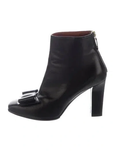 Pre-owned Michel Vivien Leather Boots In Black