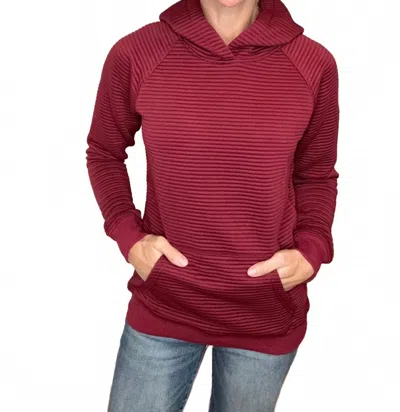 Michelle Mae Tatum Hooded Sweatshirt In Burgundy