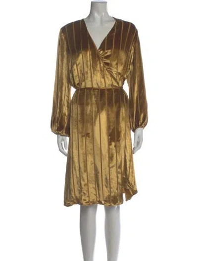 Pre-owned Michelle Mason V-neck Knee-length Dress In Yellow