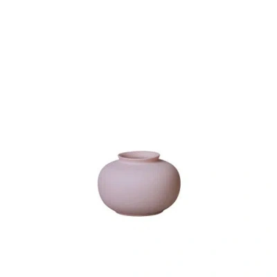 Middle Kingdom Matte Porcelain Mini Apple Vase In Pink