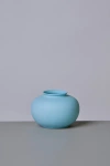 Middle Kingdom Miniature Porcelain Apple Vase In Denim