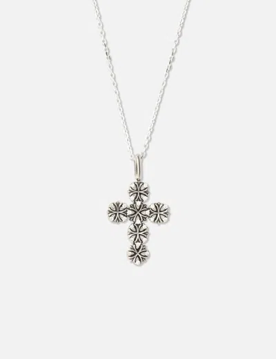 Midnightfactory Maltese-cross Quadruplets Cross Pendant Necklace In Silver