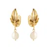 Mignonne Gavigan Women's Gold / White Crosby Pearl Drop Earrings