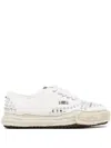 Miharayasuhiro Maison Mihara Yasuhiro Baker Studded Low Top Sneaker In White