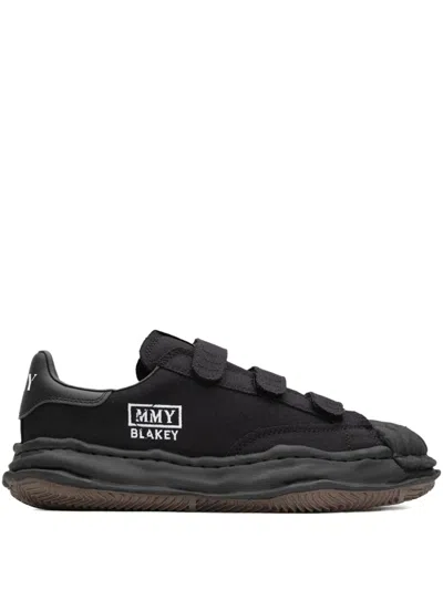 Miharayasuhiro Blakey Touch-strap Sneakers In Black