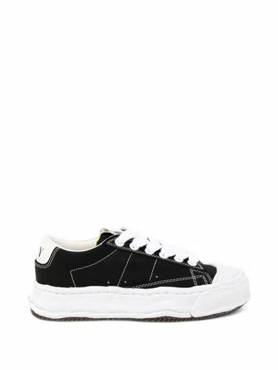 Miharayasuhiro Contrast-stitching Chunky Sneakers In Black