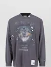 Miharayasuhiro Maison Mihara Yasuhiro Distressed Graphic T-shirt With Logo Patches And Embellishments In Gray