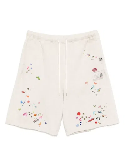Miharayasuhiro Shorts Mit Grafischem Print In Neutral