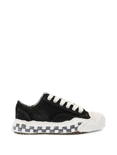 Miharayasuhiro "hank" Og Graffiti Check Sole Low-top Sneakers In Black