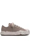 Miharayasuhiro Hank Sneakers In Grey