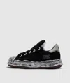 Miharayasuhiro Maison Mihara Yasuhiro Blakey Puffer Low Top Sneaker In Black