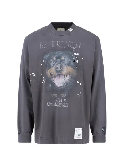 Miharayasuhiro Maison Mihara Yasuhiro Distressed Graphic T-shirt With Logo Patches And Embellishments In Gray