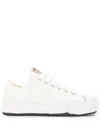 Miharayasuhiro Maison Mihara Yasuhiro 'hank Low' Sneakers In White