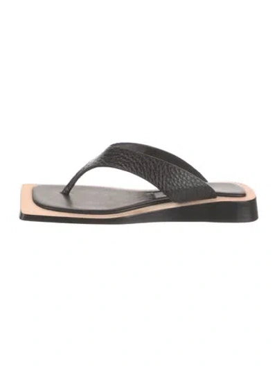 Pre-owned Miista Leather Flip Flops In Black