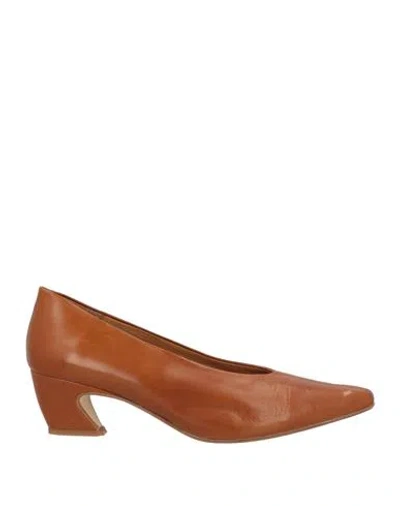 Miista Woman Pumps Tan Size 5.5 Leather In Brown