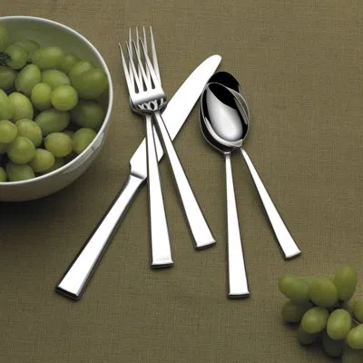 Mikasa Essex 20-piece 18/10 Stainless Steel Flatware Set, Service For 4