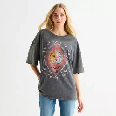 Miken Sun And Moon Boyfriend Tee Womens Juniors Crew Neck Short Sleeve Oversized Graphic T-shirt In Gray