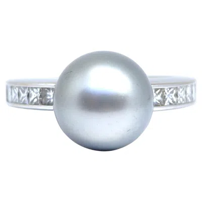 Pre-owned Mikimoto 18k White Gold Silver Akoya Pearl And Diamond Ring