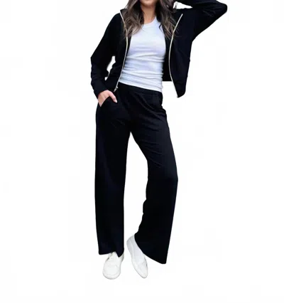 Mila Los Angeles Elastic Knit Trousers With Pockets In Black