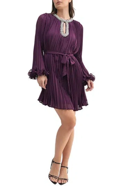 Mila Mae Jewel Keyhole Long Sleeve Pleated Dress In Plum