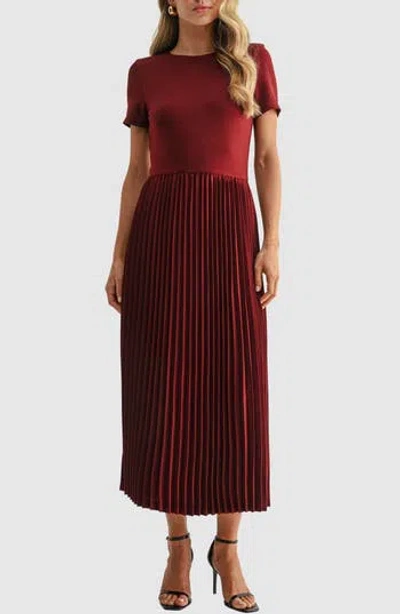 Mila Mae Short Sleeve Pleated Midi Dress In Burgundy