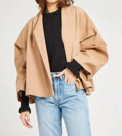 Mille Amie Short Twill Swing Coat In Beige In Almond