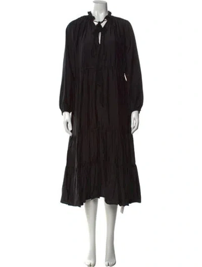 Pre-owned Mille Silk Long Dress In Black