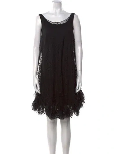 Pre-owned Milly Scoop Neck Knee-length Dress In Black