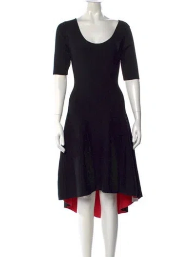 Pre-owned Milly Scoop Neck Knee-length Dress In Black