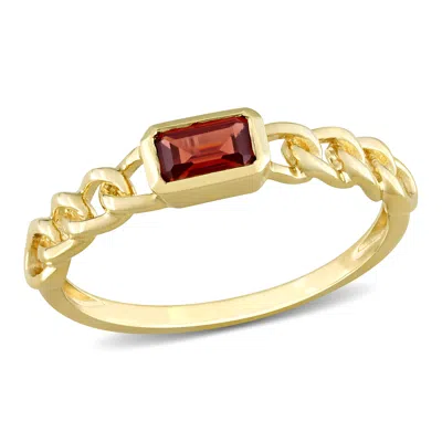 Mimi & Max 1/3ct Tgw Baguette Garnet Link Ring In 14k Yellow Gold In Red