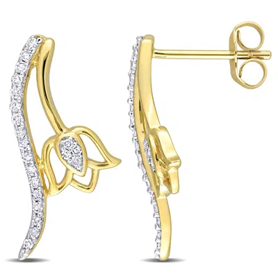 Mimi & Max 1/5ct Tdw Diamond Floral Stud Earrings In 10k Yellow Gold
