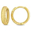 Mimi & Max 15mm Diamond Cut Design Huggie Earrings In Brushed Finish 14k Yellow Gold In Gold