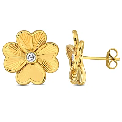 Mimi & Max 1/7ct Tw Diamond Flower Stud Earrings In 10k Yellow Gold