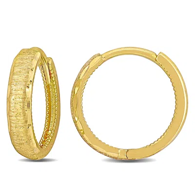 Mimi & Max 17mm Huggie Hoop Earrings In Brushed Finish 14k Yellow Gold